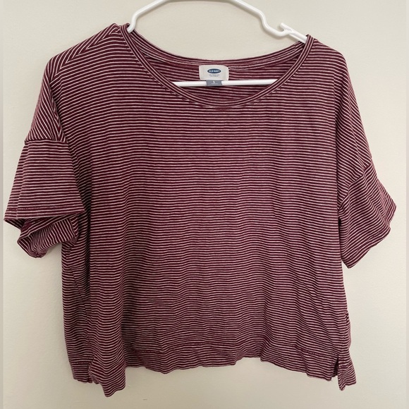 Old navy top - Picture 1 of 3